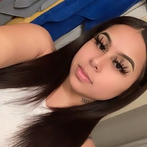 Meet your Posher, Adriana